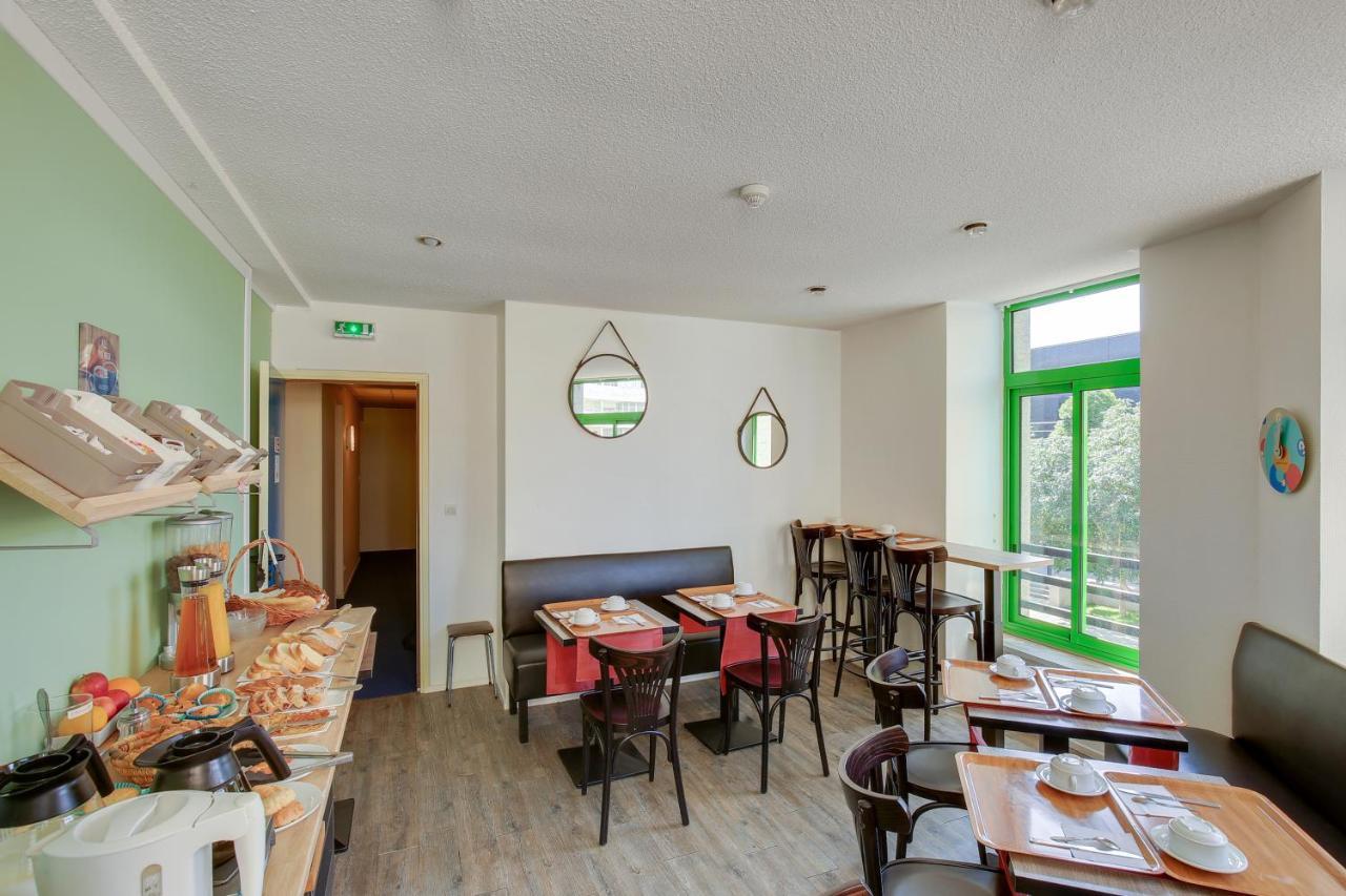Contact Hotel Du Champ De Mars De Saint-Brieuc Bagian luar foto