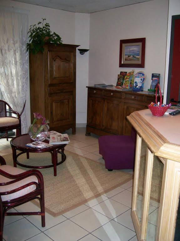 Contact Hotel Du Champ De Mars De Saint-Brieuc Bagian luar foto